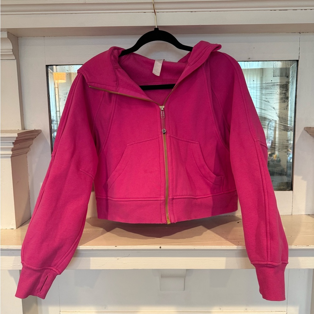 Lululemon Athletica Cropped Scuba in Pink